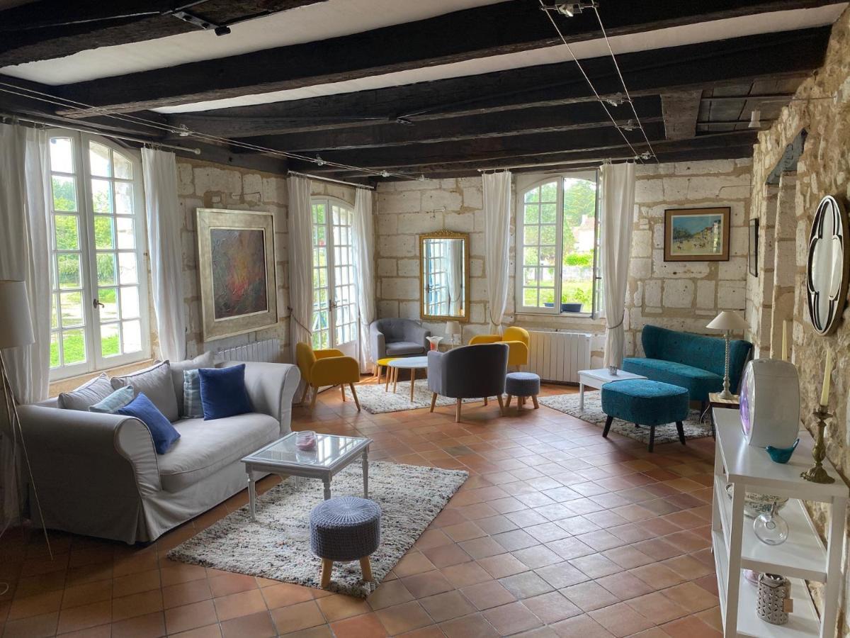 Hostellerie Les Griffons Bourdeilles Buitenkant foto