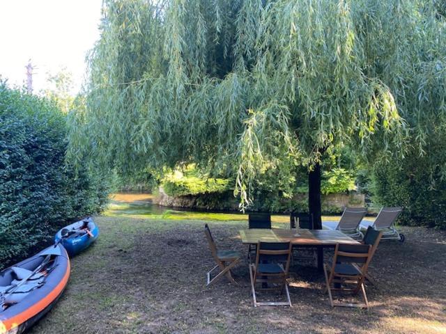 Hostellerie Les Griffons Bourdeilles Buitenkant foto