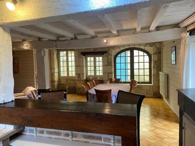 Hostellerie Les Griffons Bourdeilles Buitenkant foto