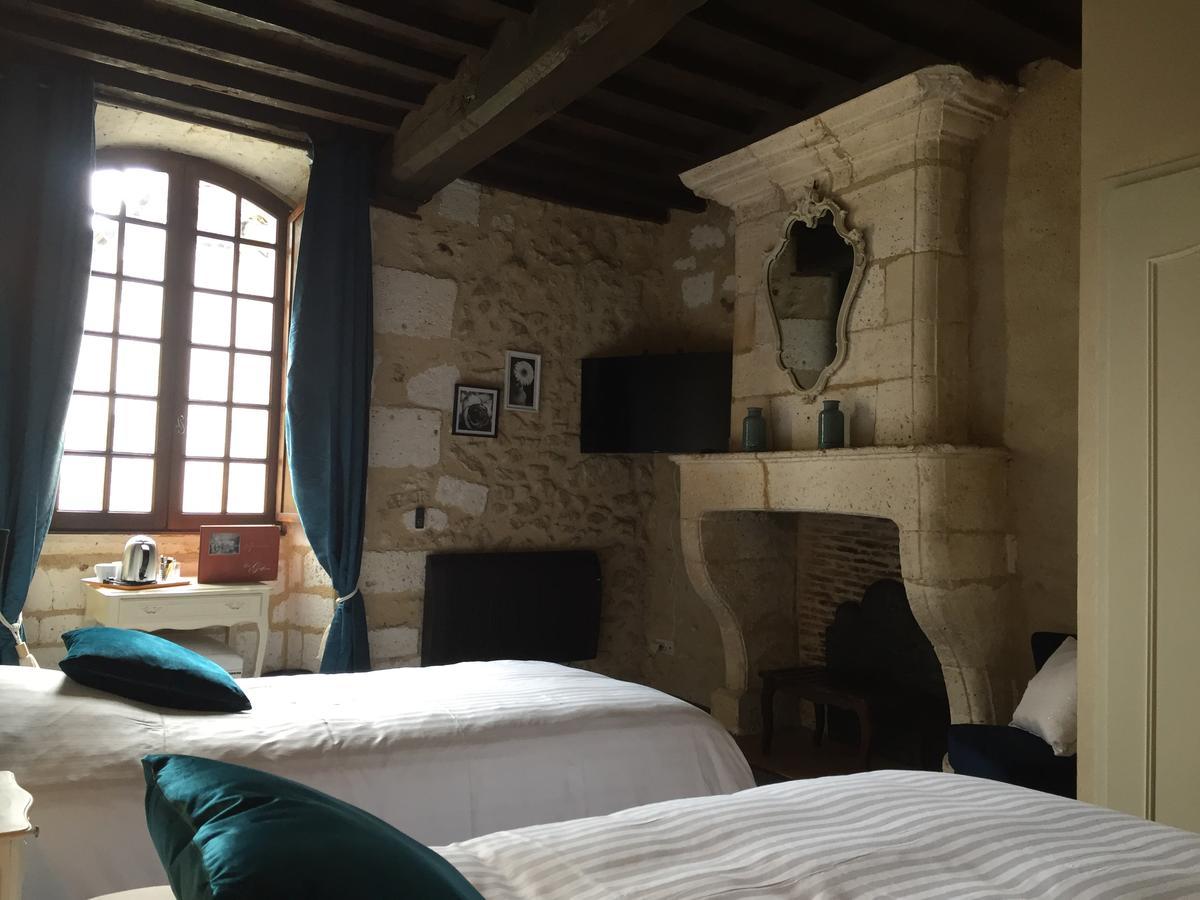 Hostellerie Les Griffons Bourdeilles Buitenkant foto